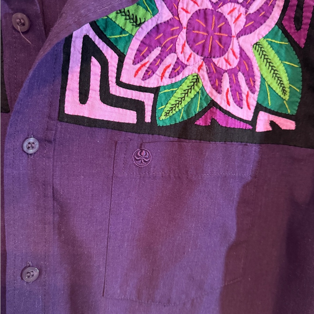 Purple Floral Embroidered Men's Shirt Hawaiian Island Connection XL button down - Picture 4 of 9